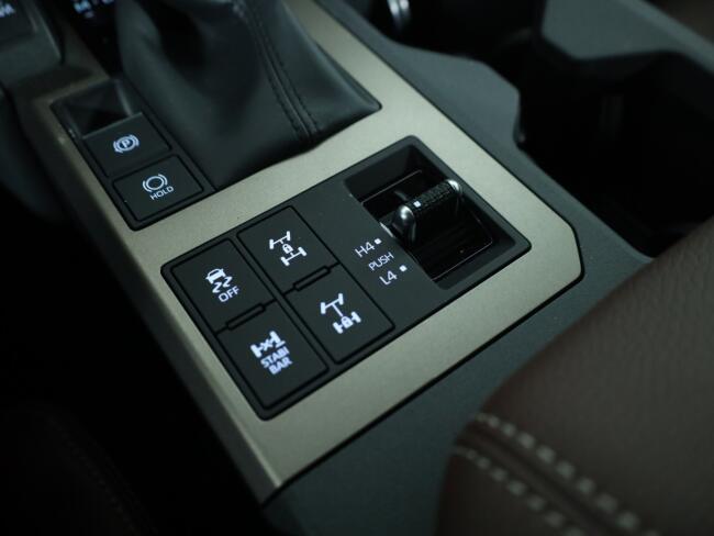 2024 Toyota Land Cruiser 250 First Edition 7 Persoons VK9958 | Transport | Auto's