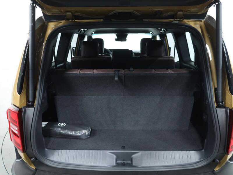 2024 Toyota Land Cruiser 250 First Edition 7 Persoons VK9958 | Transport | Auto's